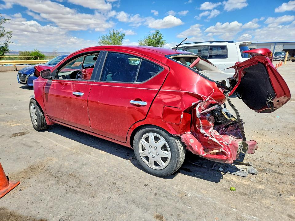 51522456 :رقم المزاد ، 3N1CN7AP4FL905049 vin ، 2015 Nissan Versa مزاد بيع