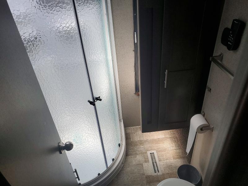 2020 Fore - Forest River Rockwood მანქანა იყიდება აუქციონზე, vin: 4X4FRLE20L1889791, აუქციონის ნომერი: 53773216