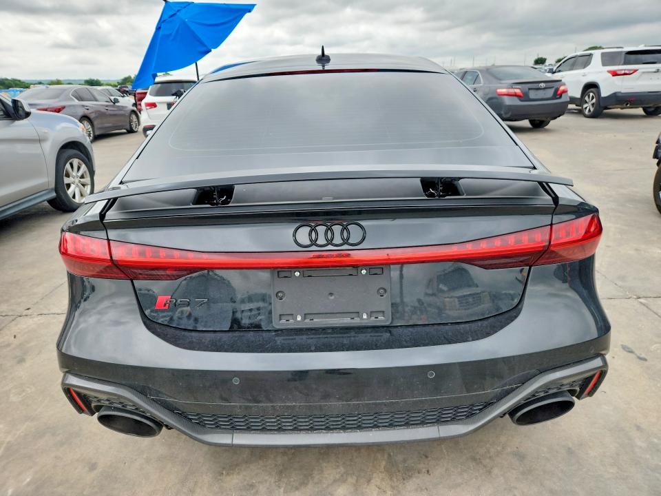 54176836 :رقم المزاد ، WUAPCBF25NN905650 vin ، 2022 Audi Rs7 مزاد بيع