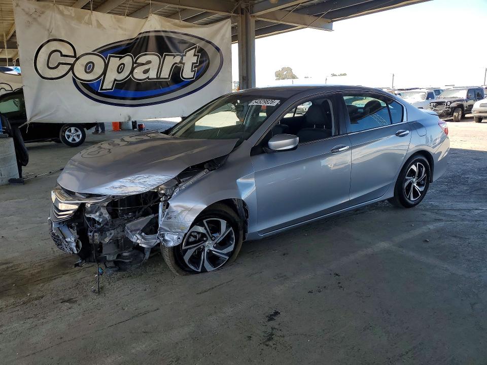 Auction sale of the 2017 Honda Accord, vin: 1HGCR2F39HA040407, lot number: 54529826