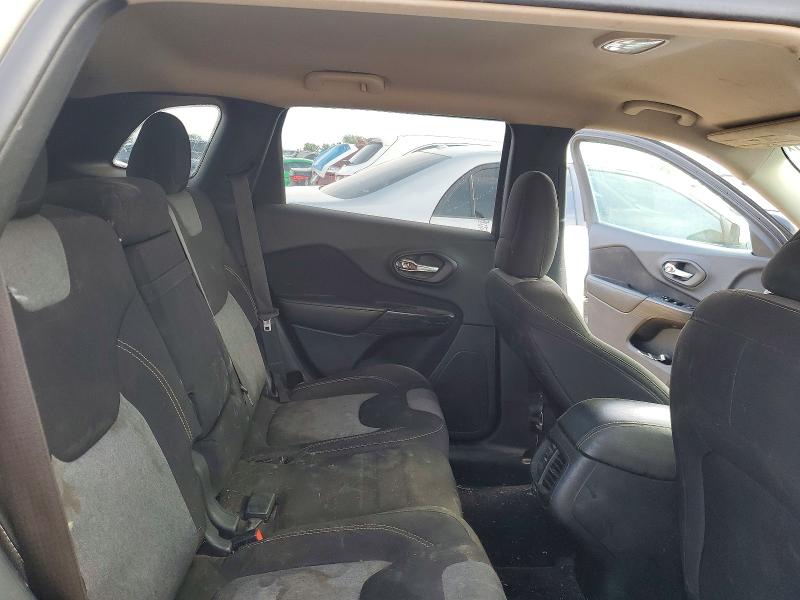 Продаж на аукціоні авто 2015 Jeep Cherokee, vin: 1C4PJLAB6FW782405, номер лоту: 52161996