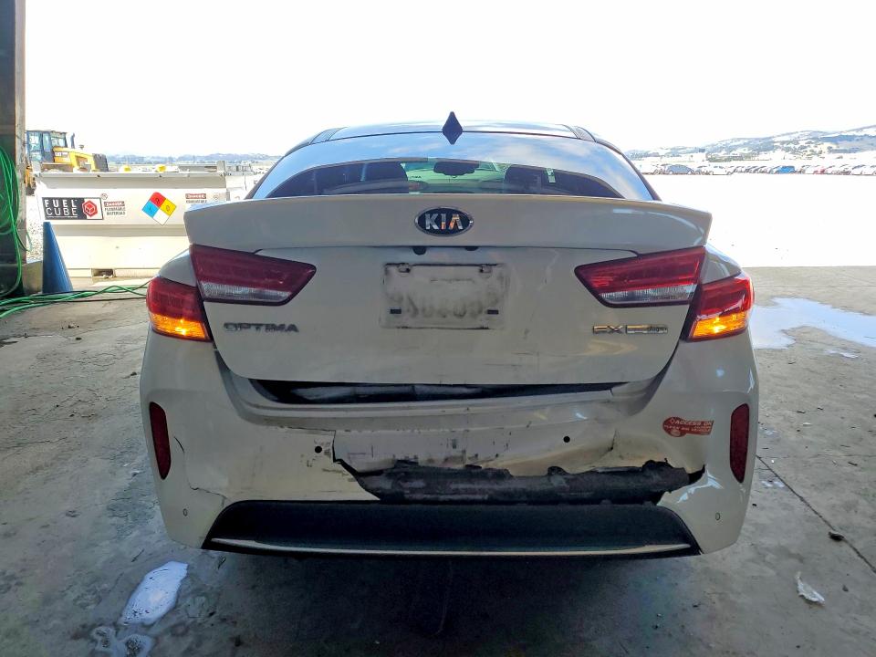 Auction sale of the 2017 Kia Optima Plug-in Hybrid, vin: KNAGV4LD3H5011723, lot number: 52425186