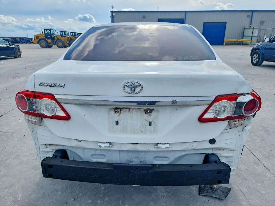 55210426 :رقم المزاد ، 5YFBU4EE8DP223035 vin ، 2013 Toyota Corolla مزاد بيع