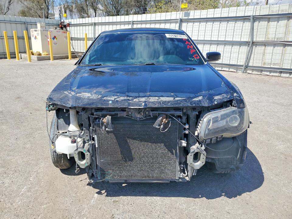 2021 Chrysler 300 მანქანა იყიდება აუქციონზე, vin: 2C3CCABG4MH532975, აუქციონის ნომერი: 55315036