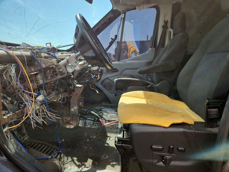 53480516 :رقم المزاد ، 1FBAX2CM5HKA45952 vin ، 2017 Ford Transit مزاد بيع