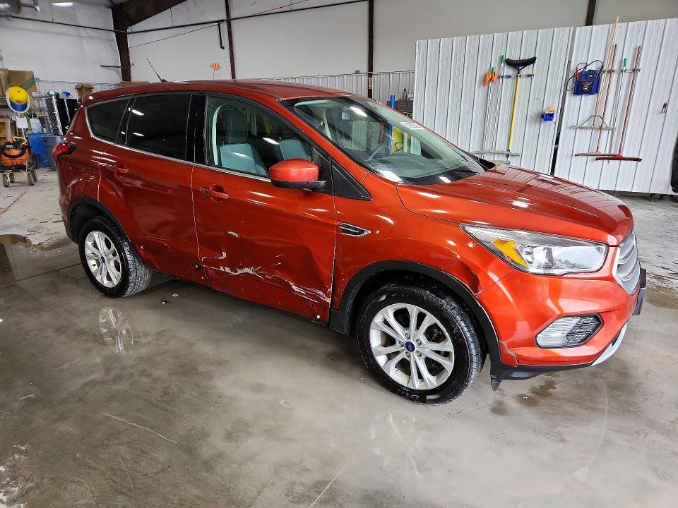 2019 Ford Escape მანქანა იყიდება აუქციონზე, vin: 1FMCU9GD5KUB32323, აუქციონის ნომერი: 51365306