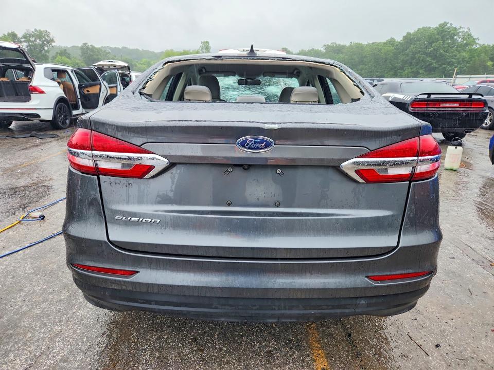 54304666 :رقم المزاد ، 3FA6P0G72LR169987 vin ، 2020 Ford Fusion مزاد بيع