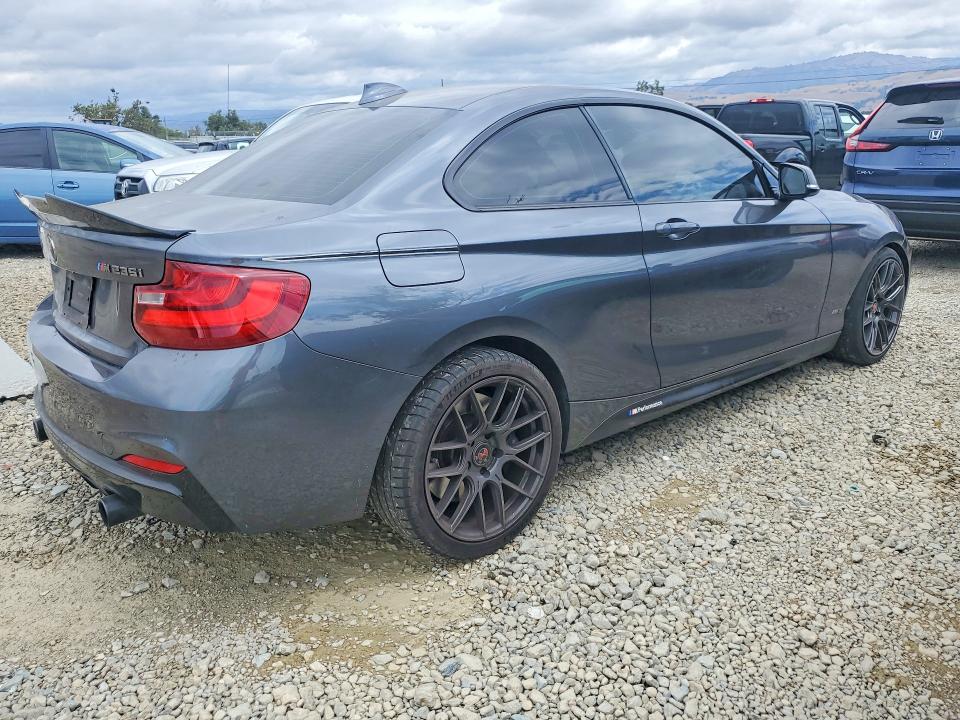 54782076 :رقم المزاد ، WBA1J7C58FV358800 vin ، 2015 Bmw M235i مزاد بيع