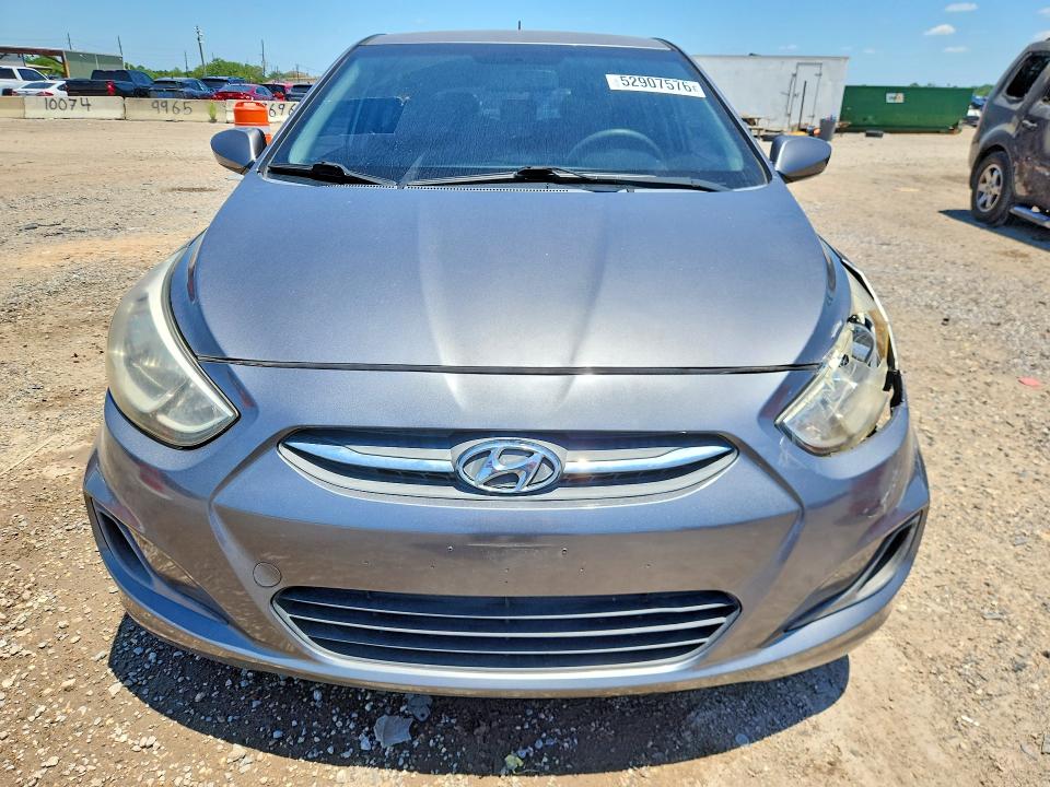 52907576 :رقم المزاد ، KMHCT5AE4FU228303 vin ، 2015 Hyundai Accent مزاد بيع