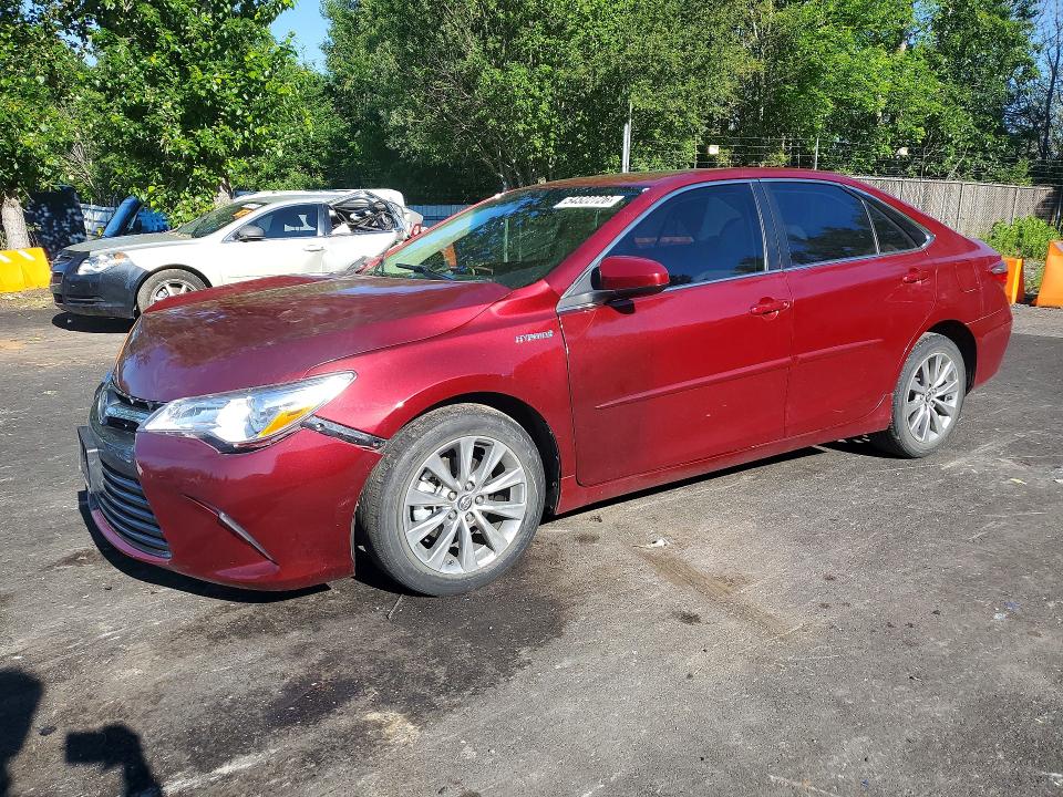 54522726 :رقم المزاد ، 4T1BD1FK2FU164441 vin ، 2015 Toyota Camry Hybrid مزاد بيع
