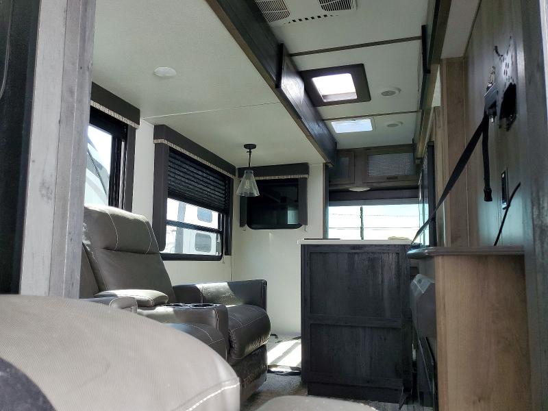 52149096 :رقم المزاد ، 4YDT33328L1532269 vin ، 2022 Keystone Sprinter مزاد بيع