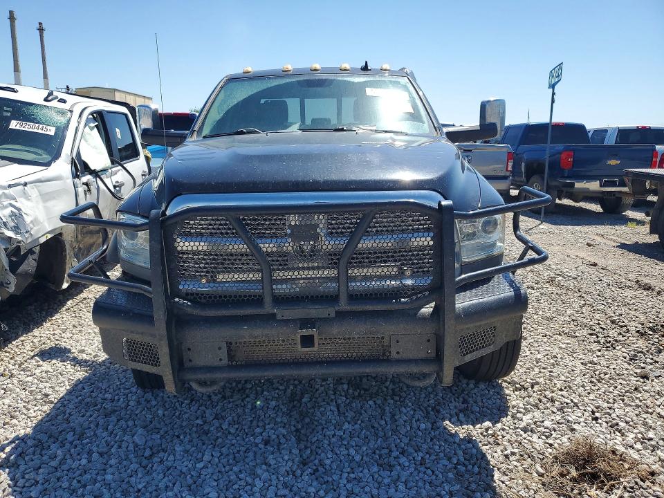 52902066 :رقم المزاد ، 3C7WRLFL3FG632789 vin ، 2015 Ram 4500 مزاد بيع