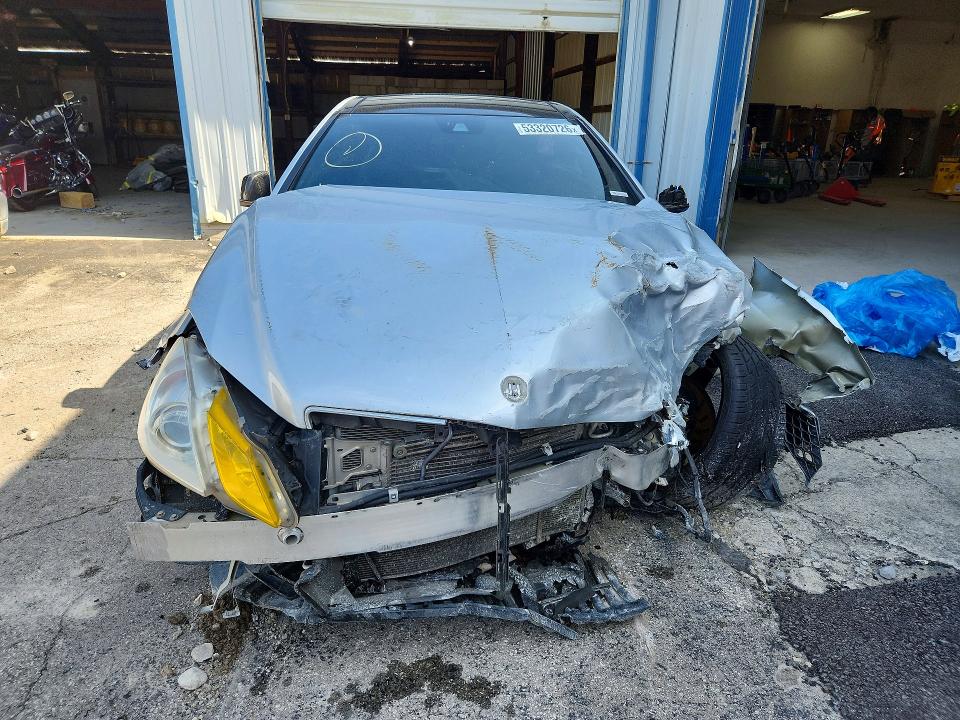 53320726 :رقم المزاد ، WDDKJ7CB2BF070035 vin ، 2011 Mercedes-benz E مزاد بيع