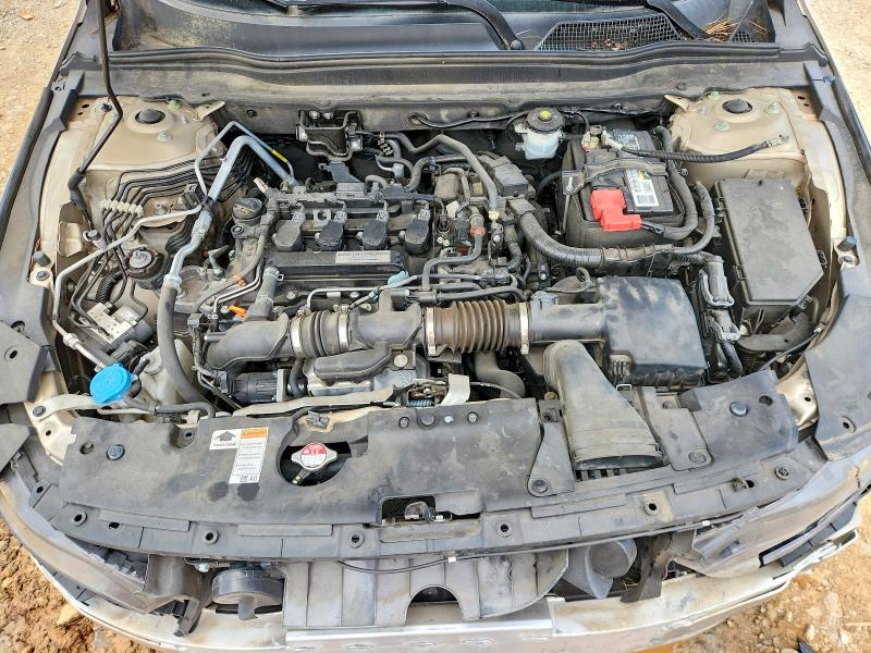 55317676 :رقم المزاد ، 1HGCV1F11JA016760 vin ، 2018 Honda Accord مزاد بيع