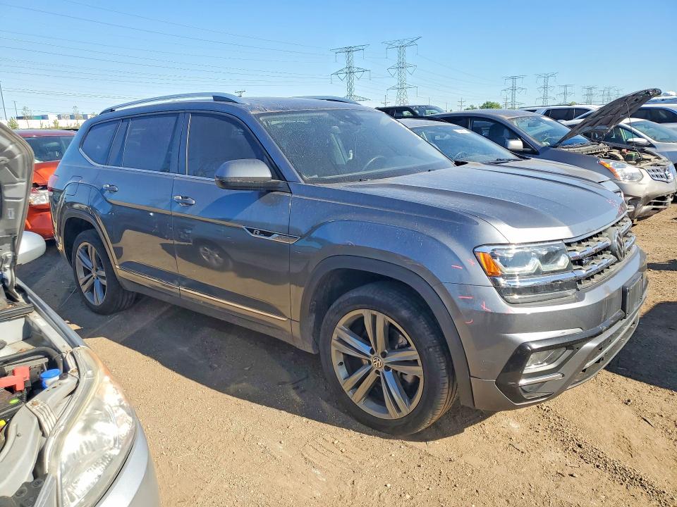 53063706 :رقم المزاد ، 1V2RR2CA4JC580378 vin ، 2018 Volkswagen Atlas مزاد بيع