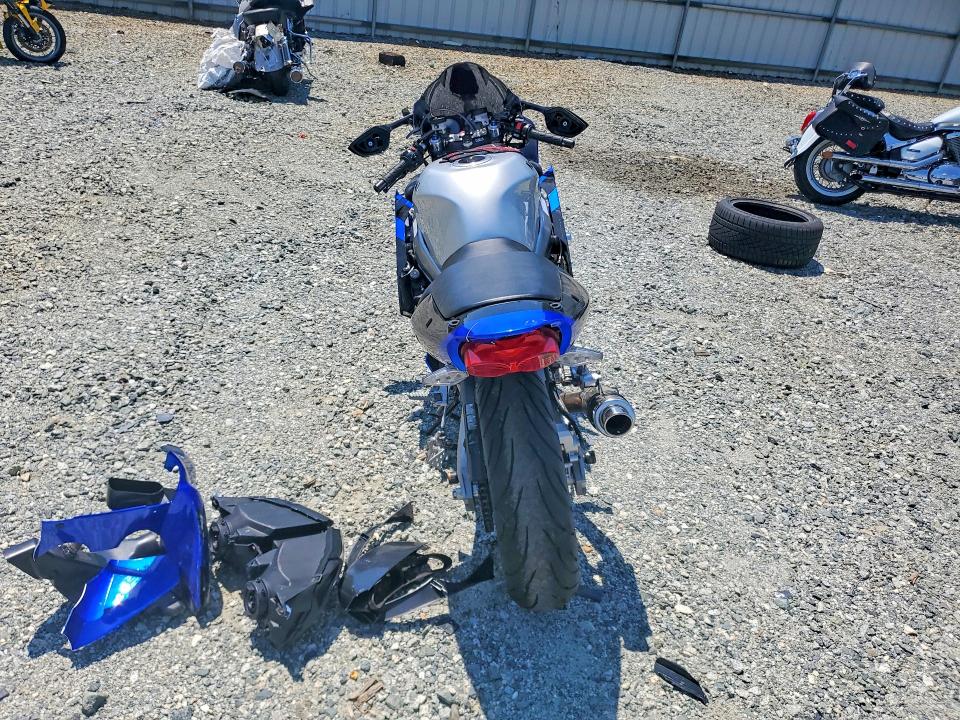 53417826 :رقم المزاد ، JKAZX4J116A061713 vin ، 2006 Kawasaki Zx600 مزاد بيع