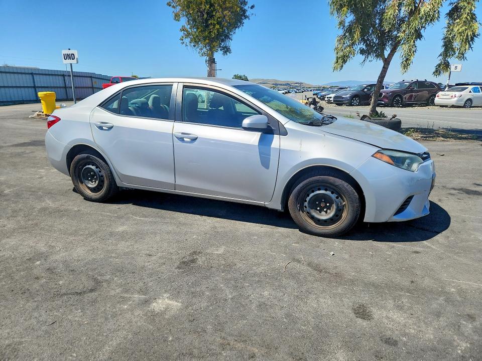 Продаж на аукціоні авто 2015 Toyota Corolla, vin: 5YFBURHE2FP214651, номер лоту: 53802626