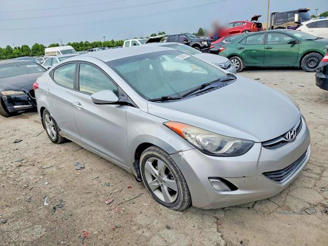 2013 Hyundai Elantra მანქანა იყიდება აუქციონზე, vin: 5NPDH4AE0DH359546, აუქციონის ნომერი: 52863316