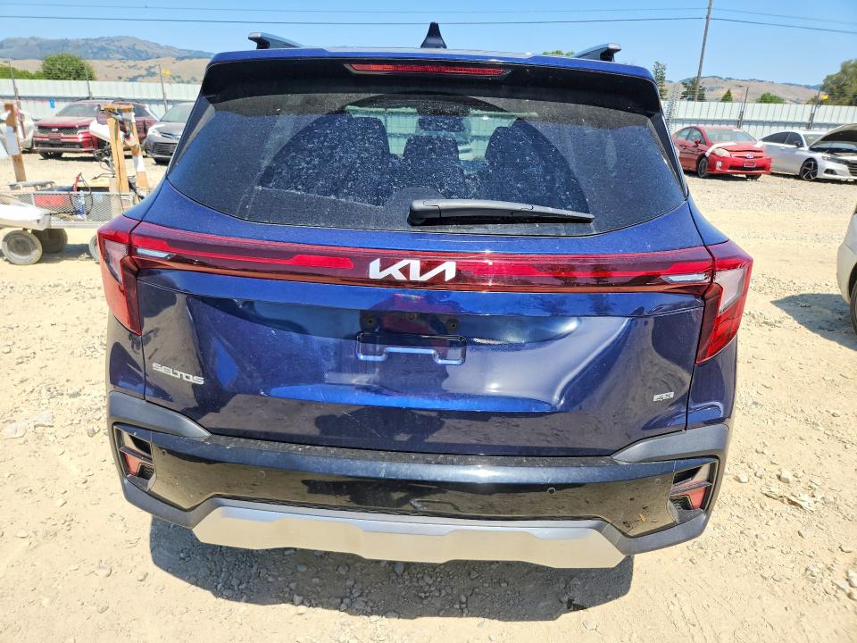 2025 Kia Seltos მანქანა იყიდება აუქციონზე, vin: KNDERCAAXS7702793, აუქციონის ნომერი: 52500556