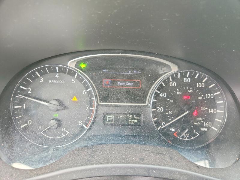 54256256 :رقم المزاد ، 5N1AR2MN2FC719961 vin ، 2015 Nissan Pathfinder مزاد بيع