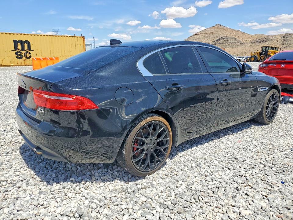 2017 Jaguar Xe მანქანა იყიდება აუქციონზე, vin: SAJAJ4BV8HCP14987, აუქციონის ნომერი: 52434346