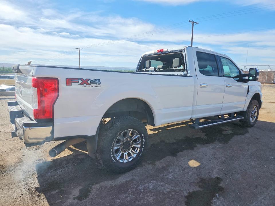 52944246 :رقم المزاد ، 1FT7W2B63JEC41839 vin ، 2018 Ford F250 مزاد بيع