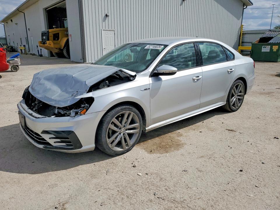 52746826 :رقم المزاد ، 1VWAA7A31JC023044 vin ، 2018 Volkswagen Passat مزاد بيع