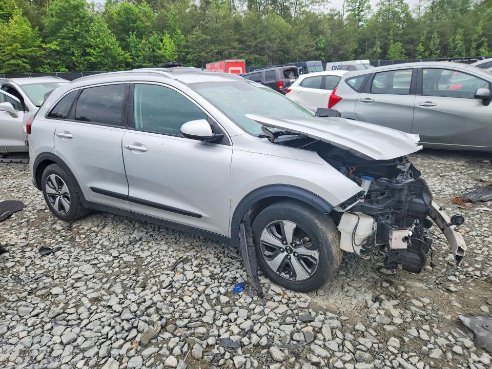 52948046 :رقم المزاد ، KNDCB3LC5H5083194 vin ، 2017 Kia Niro مزاد بيع