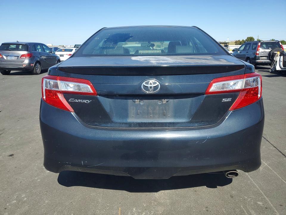 54232896 :رقم المزاد ، 4T1BF1FK5EU848389 vin ، 2014 Toyota Camry مزاد بيع