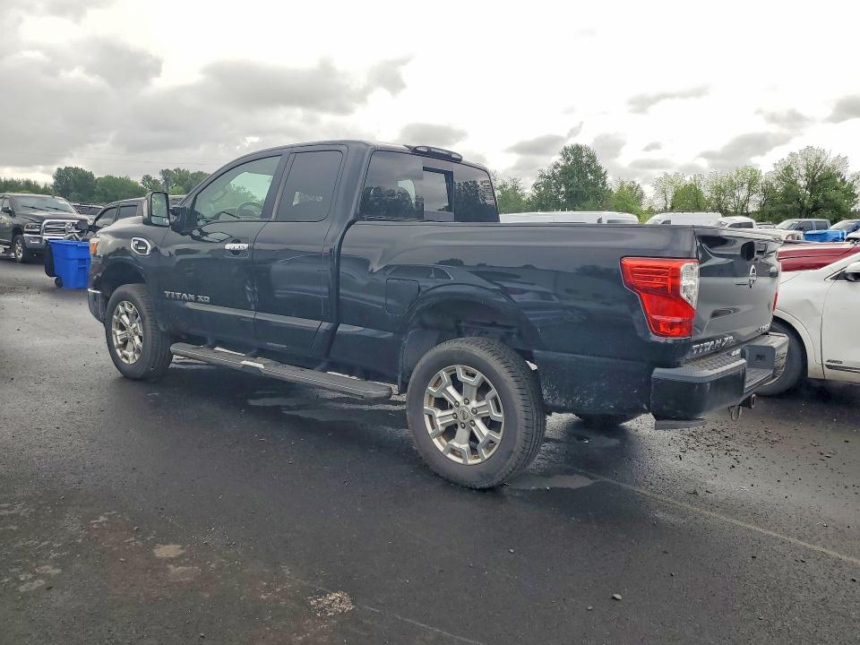 55057356 :رقم المزاد ، 1N6BA1C45HN549568 vin ، 2017 Nissan Titan Xd مزاد بيع