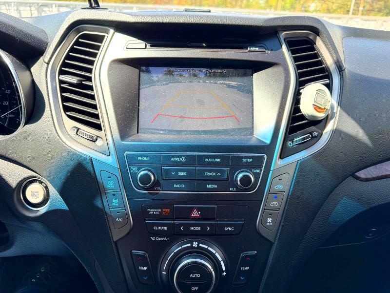 2017 Hyundai Santa Fe მანქანა იყიდება აუქციონზე, vin: KM8SNDHFXHU236780, აუქციონის ნომერი: 53314876