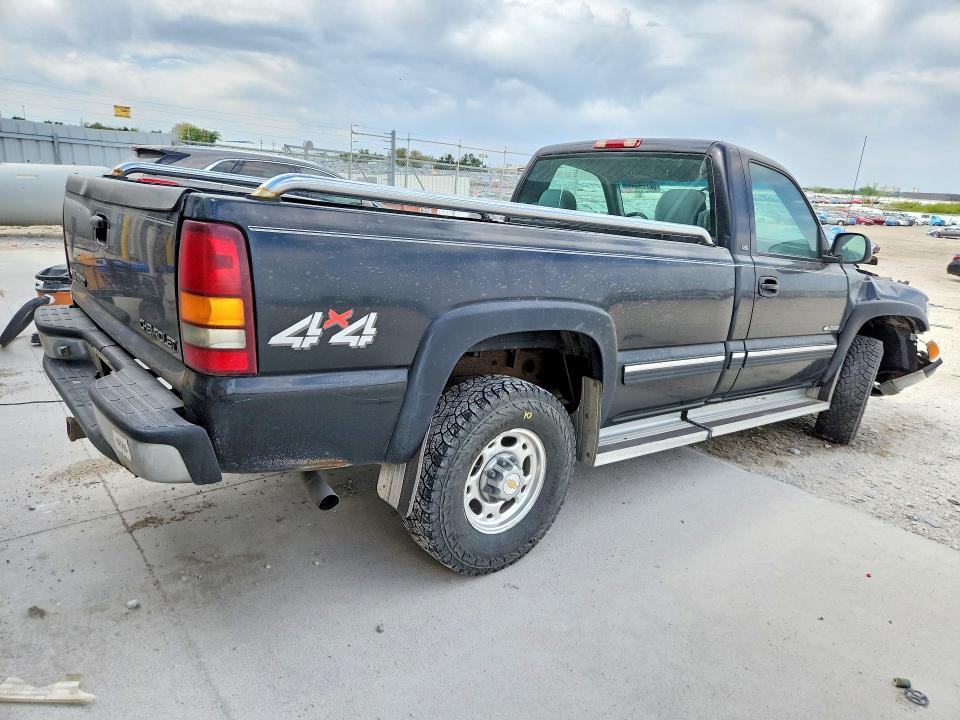 Продаж на аукціоні авто 2000 Chevrolet Silverado, vin: 1GCGK24U8YE356776, номер лоту: 52774356