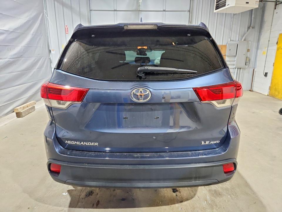 2018 Toyota Highlander მანქანა იყიდება აუქციონზე, vin: 5TDBZRFH0JS860253, აუქციონის ნომერი: 51549746