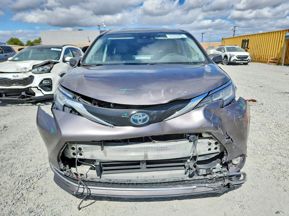 Aukcja sprzedaży 2022 Toyota Sienna, vin: 5TDJRKEC5NS101046, numer aukcji: 55206096