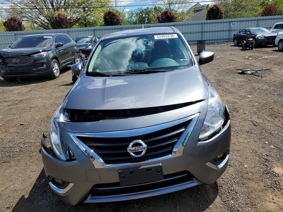 53403236 :رقم المزاد ، 3N1CN7AP2HL818091 vin ، 2017 Nissan Versa مزاد بيع