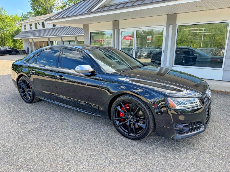 55443666 :رقم المزاد ، WUAJ5AFD5HN901064 vin ، 2017 Audi S8 مزاد بيع