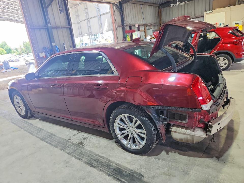 54547296 :رقم المزاد ، 2C3CCAAGXKH593519 vin ، 2019 Chrysler 300 مزاد بيع