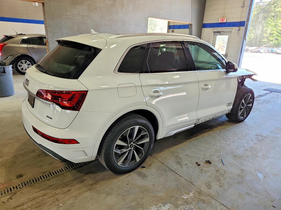 53979366 :رقم المزاد ، WA1AAAFYXM2004209 vin ، 2021 Audi Q5 مزاد بيع