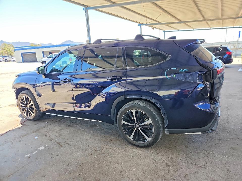 52330656 :رقم المزاد ، 5TDLZRAH9NS095092 vin ، 2022 Toyota Highlander مزاد بيع