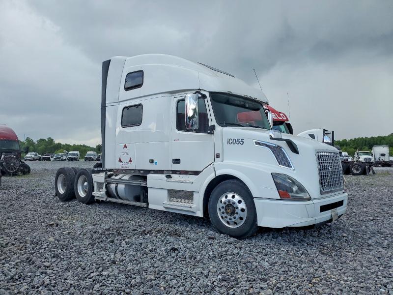 2017 Volvo Vn მანქანა იყიდება აუქციონზე, vin: 4V4NC9EH2HN961704, აუქციონის ნომერი: 55559786