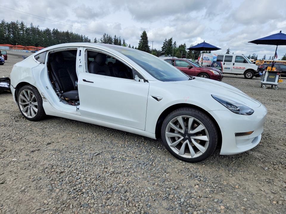 2018 Tesla Model 3 მანქანა იყიდება აუქციონზე, vin: 5YJ3E1EA2JF164584, აუქციონის ნომერი: 53837156