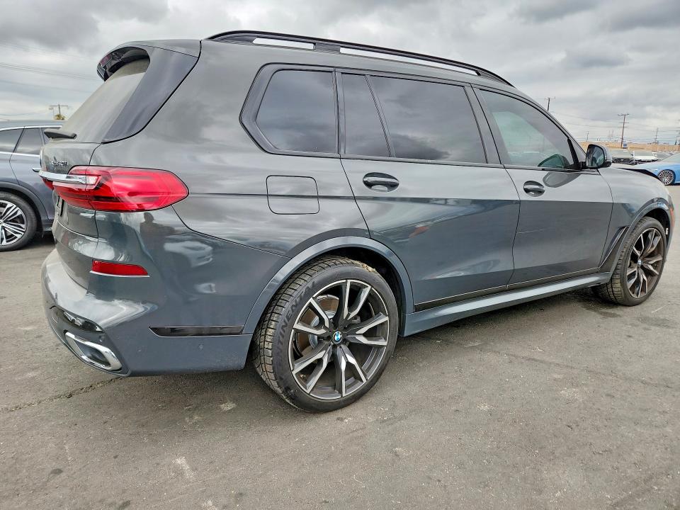 54999046 :رقم المزاد ، 5UXCW2C00M9H88302 vin ، 2021 Bmw X7 مزاد بيع