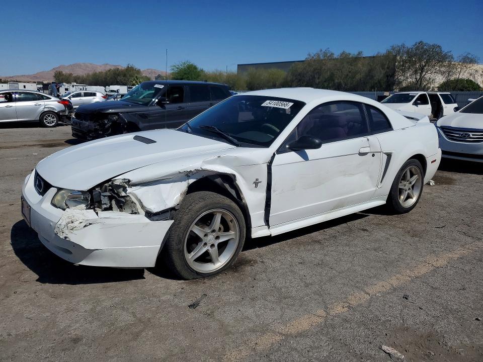 54100566 :رقم المزاد ، 1FAFP4045YF221107 vin ، 2000 Ford Mustang مزاد بيع