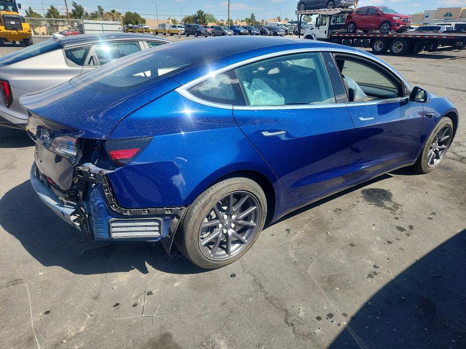 Продаж на аукціоні авто 2018 Tesla Model 3, vin: 5YJ3E1EA4JF046018, номер лоту: 52063786