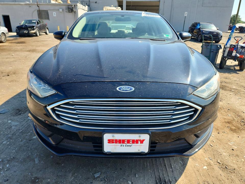 2017 Ford Fusion მანქანა იყიდება აუქციონზე, vin: 3FA6P0LU2HR138337, აუქციონის ნომერი: 53964066