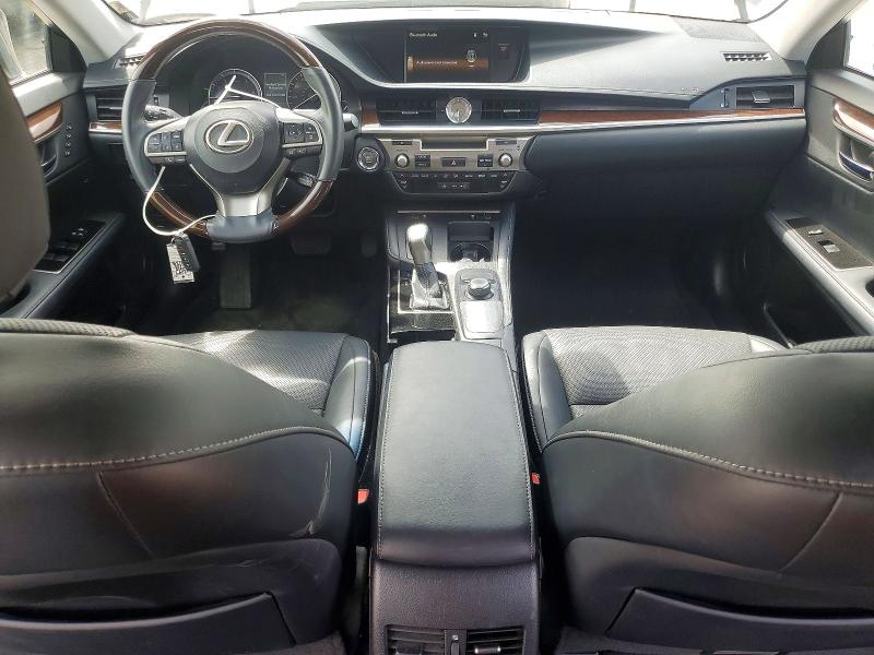 54620546 :رقم المزاد ، 58ABK1GG1JU081102 vin ، 2018 Lexus Es مزاد بيع