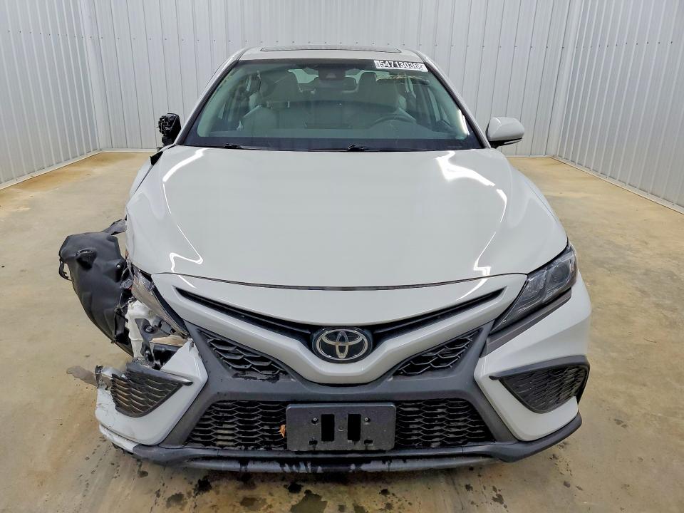 Продаж на аукціоні авто 2022 Toyota Camry, vin: 4T1T11AK0NU042938, номер лоту: 54713036