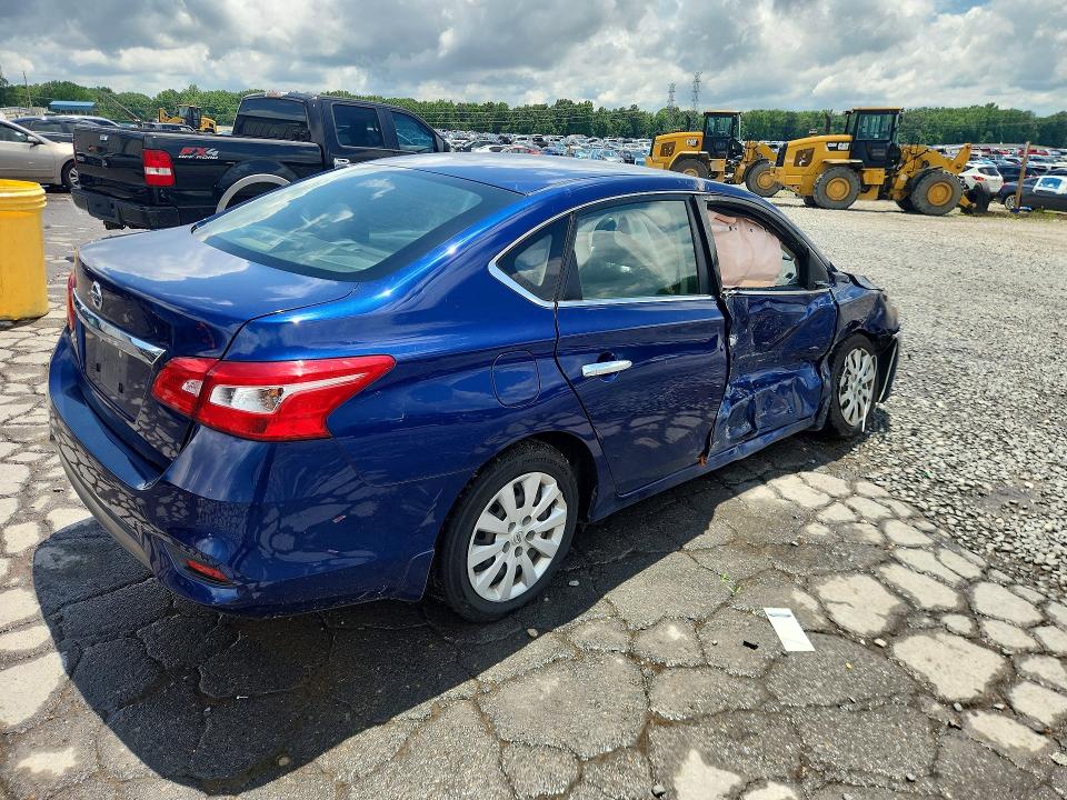 Продажа на аукционе авто 2018 Nissan Sentra, vin: 3N1AB7AP0JY316270, номер лота: 55131796