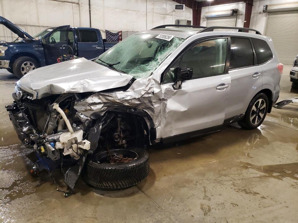 2017 Subaru Forester მანქანა იყიდება აუქციონზე, vin: JF2SJAGC0HH570977, აუქციონის ნომერი: 52006356