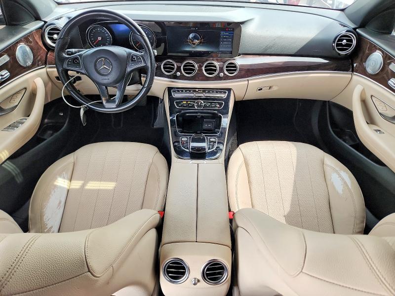 52653976 :رقم المزاد ، WDDZF4JB9HA243055 vin ، 2017 Mercedes-benz E مزاد بيع